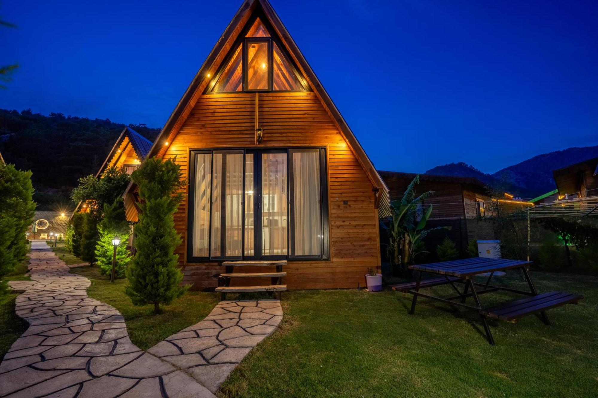 Karaoez Sapphire Bungalows Kumluca 外观 照片